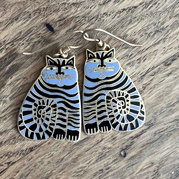 Laurel Burch “Shambala Cat” Earrings – Black & Gray Enamel Dangle Earrings - Picture 2 of 5